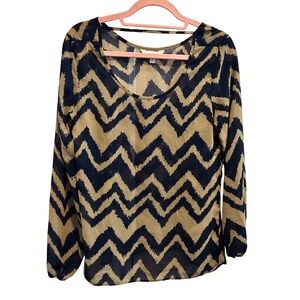 Charming‎ Charlie Top Medium Chevron Print Long Sleeve Blouse Womens